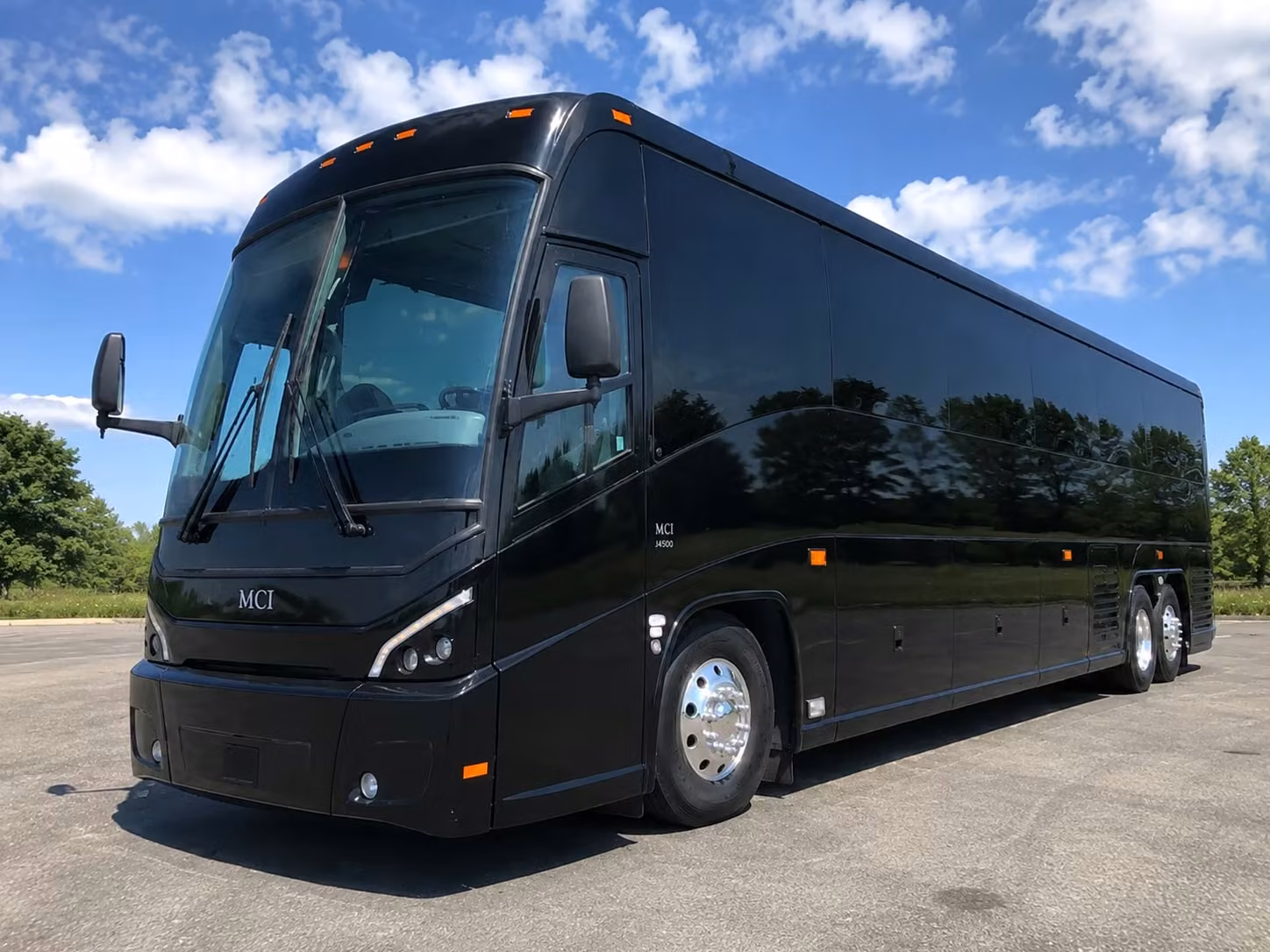 charter bus rentals for hillsboro arts and cultural field trips
