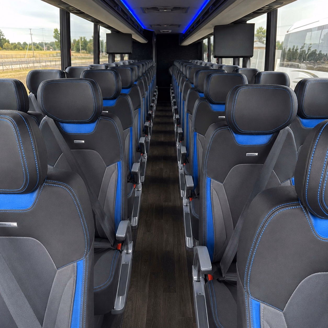 instant online bus rental quotes in hillsboro