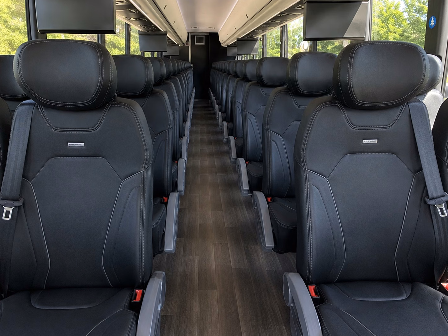 shuttle buses for hillsboro winery and vineyard wedding venues